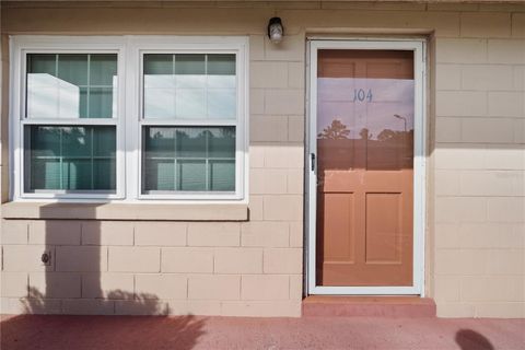 Photo of 1100 E Caroline Street #104, Tavares, FL 32778 (MLS # O6360774)