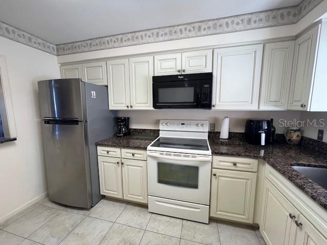 WILLOW LINKS - Residential