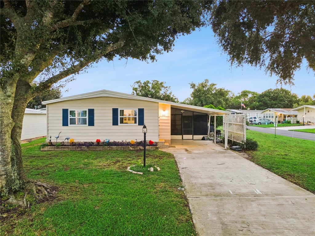 Photo of 6204 Knotty Pine Drive SE, Winter Haven, FL 33884 (MLS # P4939790)