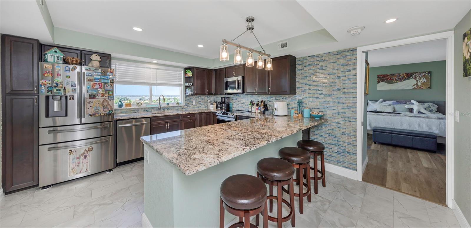 736 ISLAND WAY 601