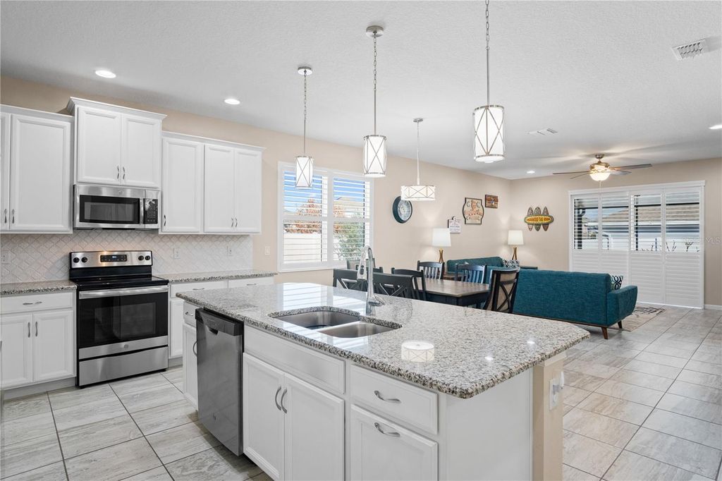 Photo of 468 Sapphire Drive, Davenport, FL 33837 (MLS # S5143494)