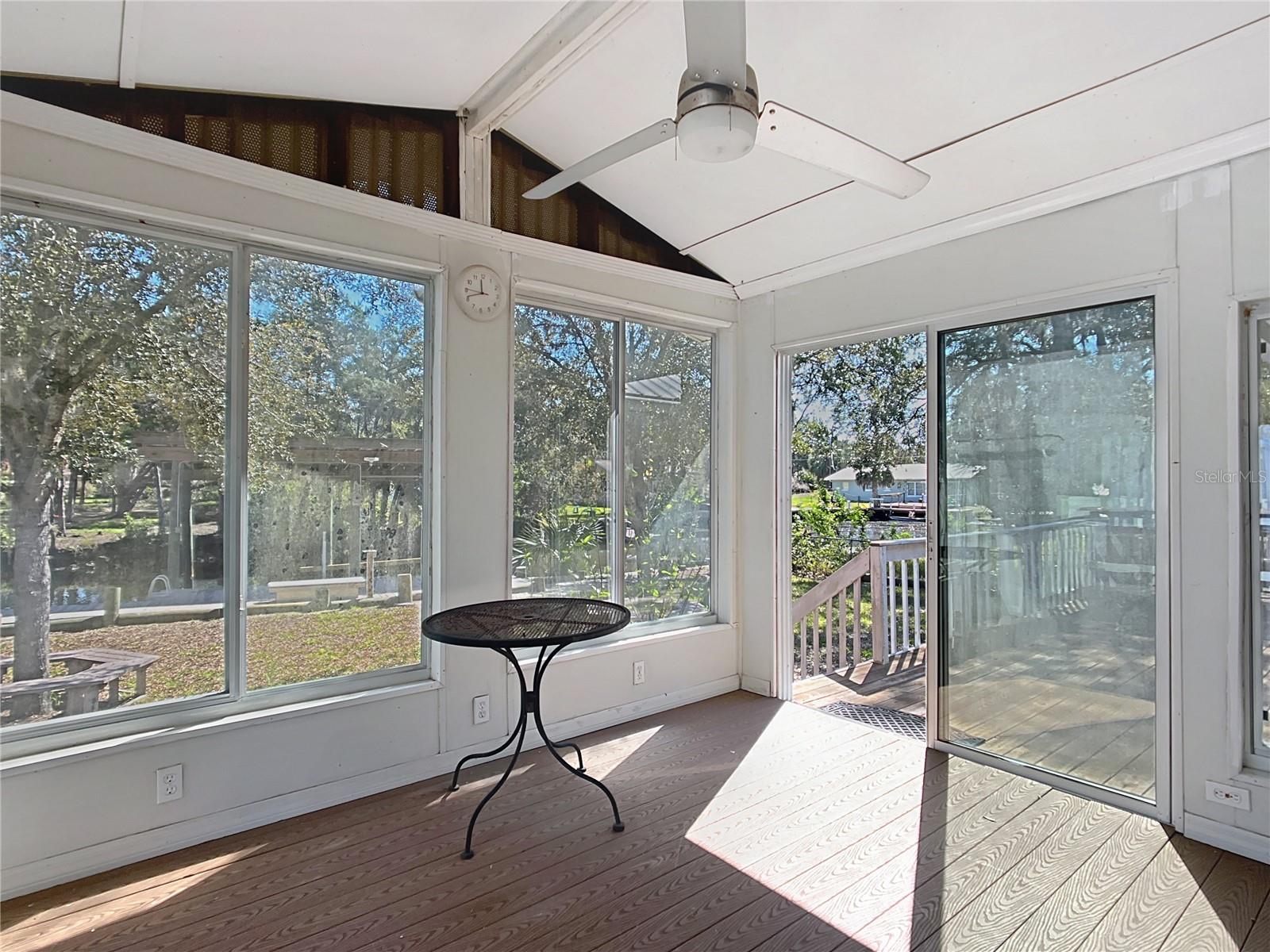 SIESTA SHORES UNIT 02 - Residential