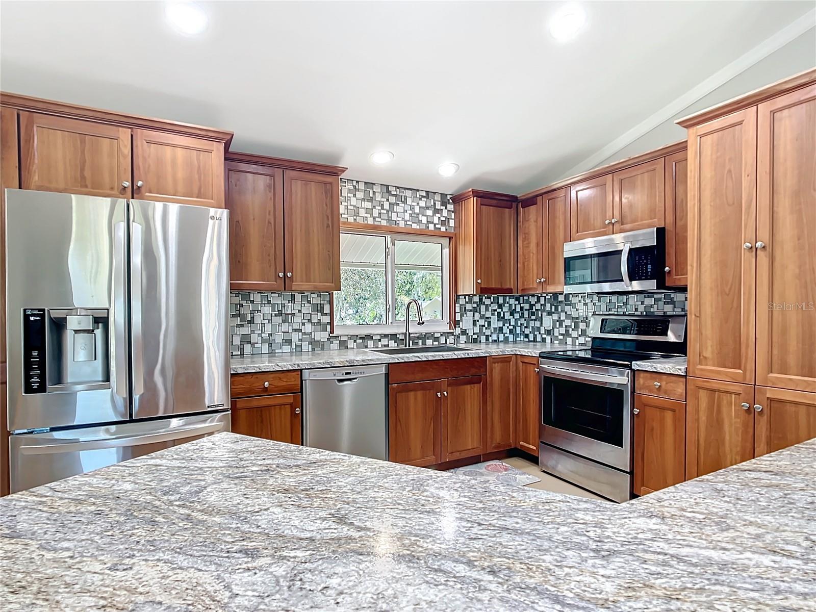 SIESTA SHORES UNIT 02 - Residential