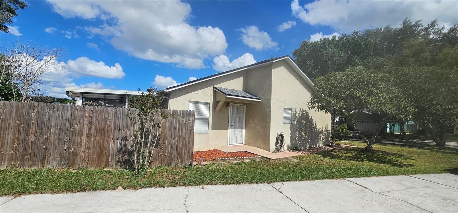 1922 TROPIC BAY COURT