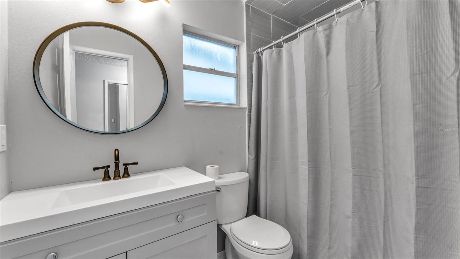 LAKE DEXTER WOODS 01 - Residential