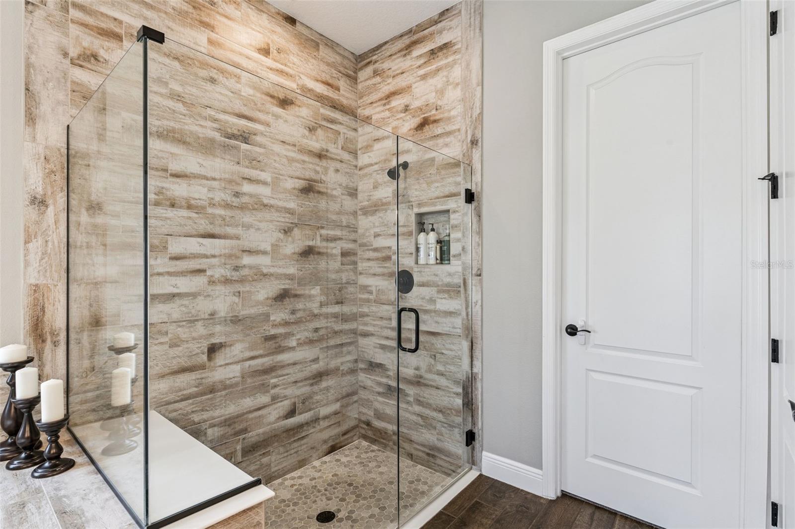 WINDING BAY PH 1B - Residential