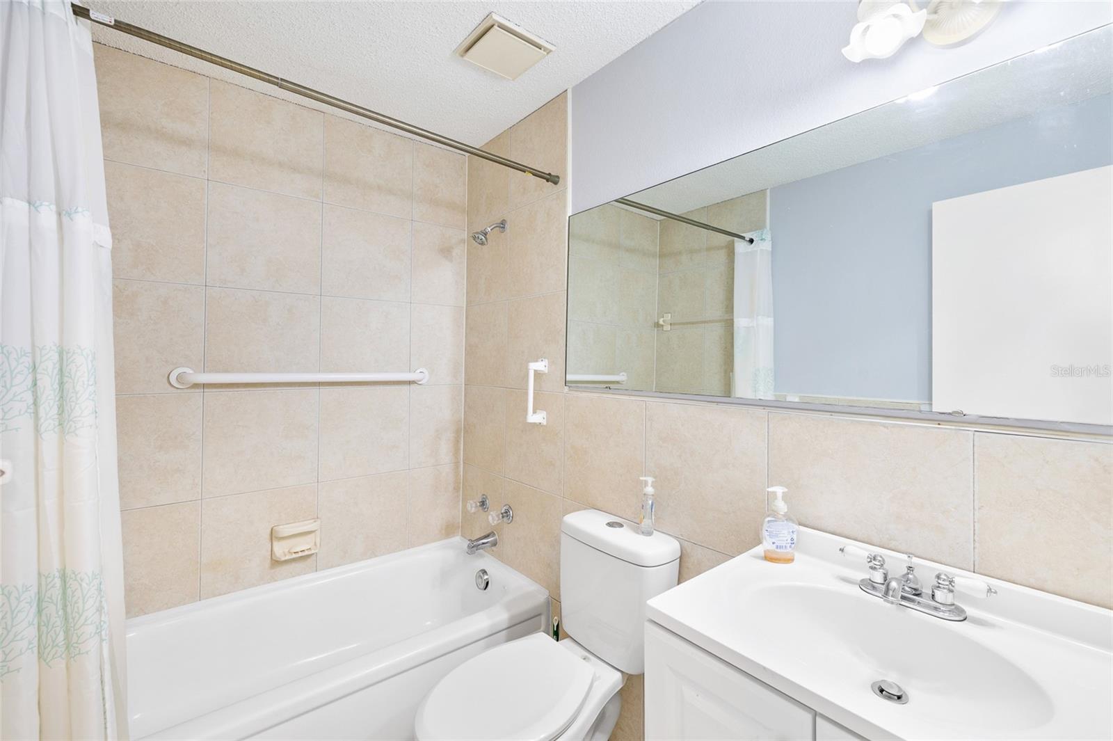 NEW PORT COLONY 08 WAY - Residential