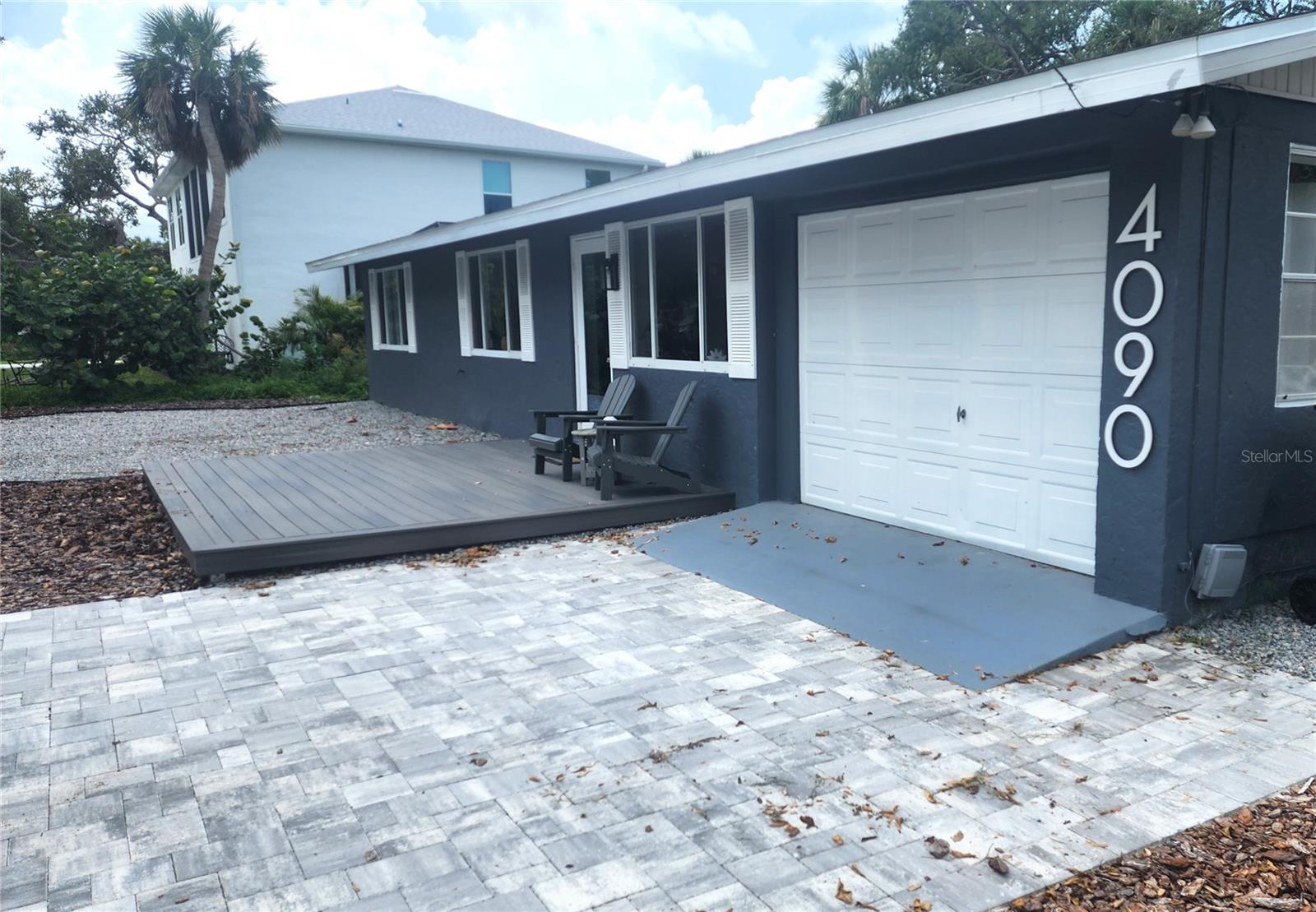 4090 PELICAN SHORES CIRCLE