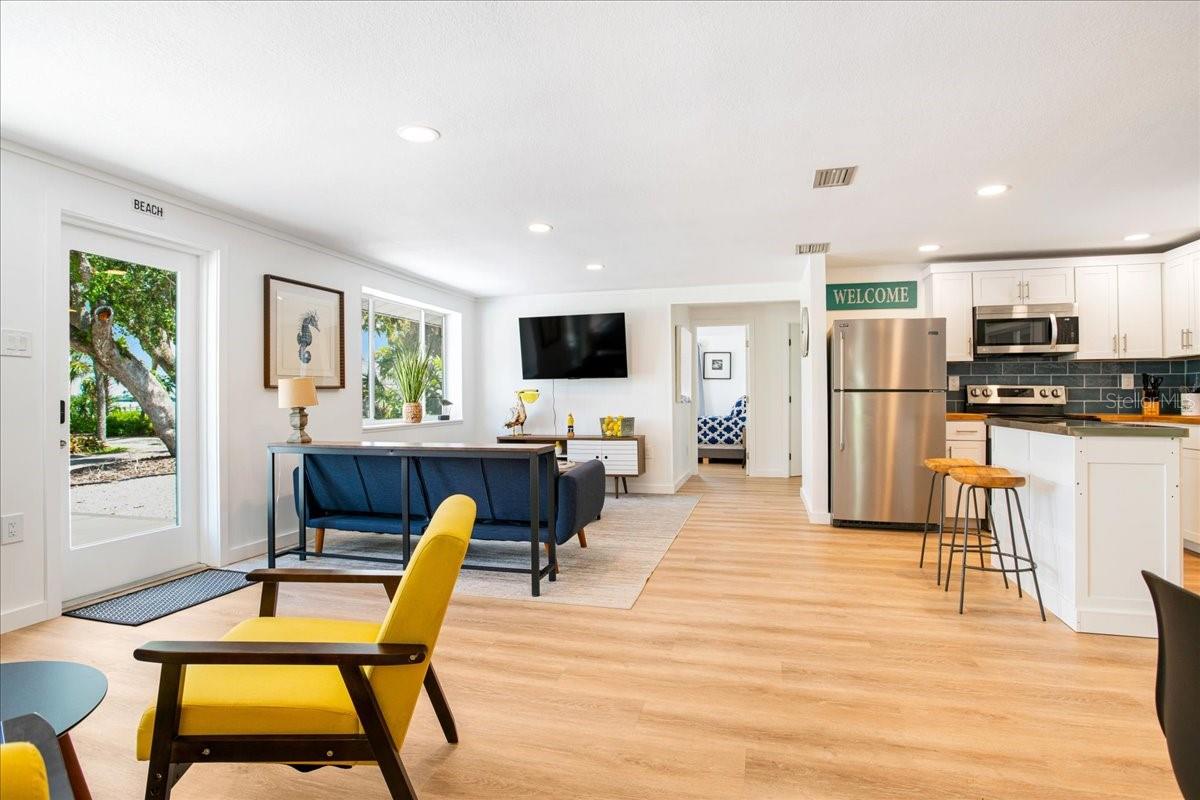 PELICAN SHORES - Residential