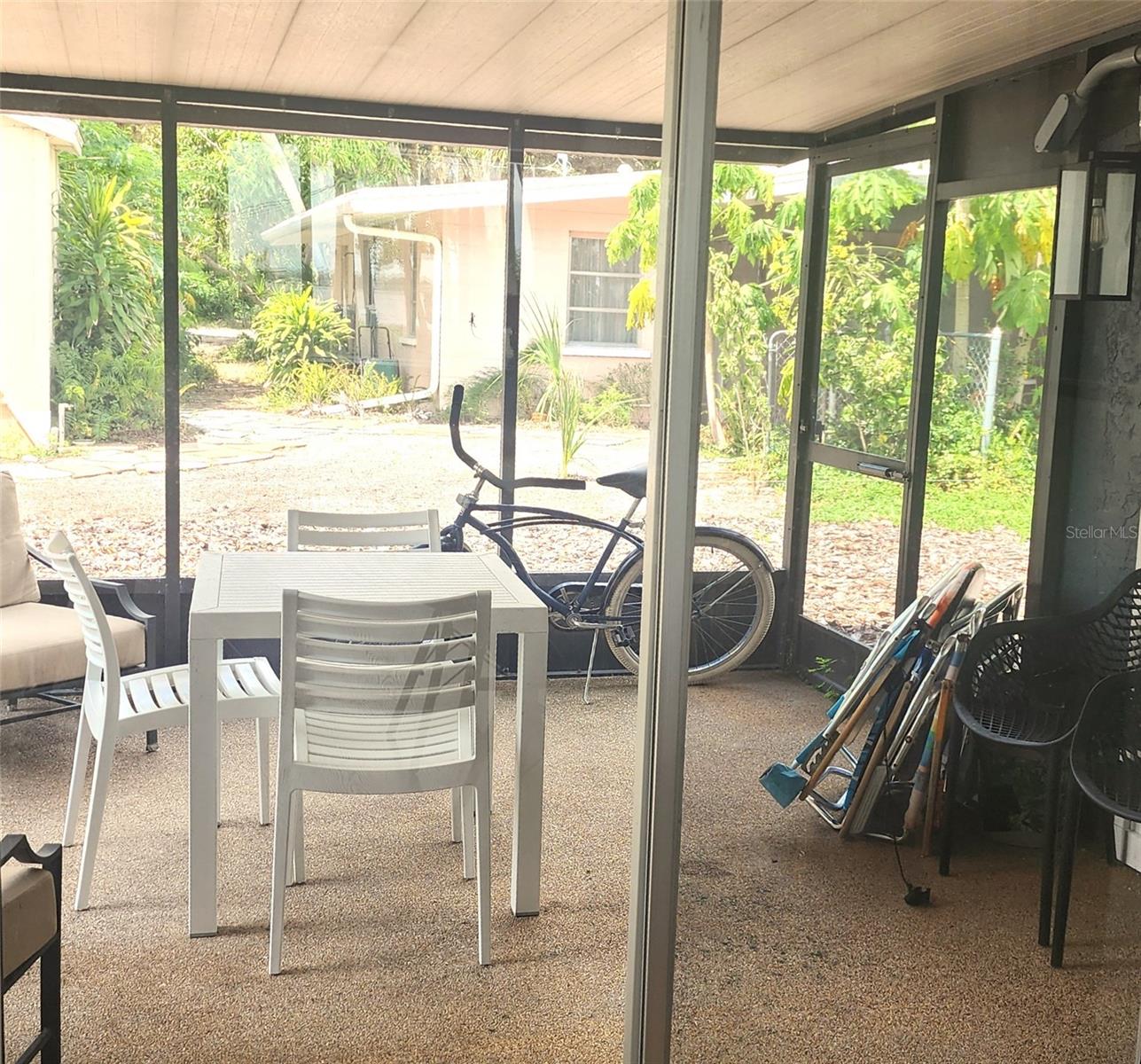 PELICAN SHORES - Residential