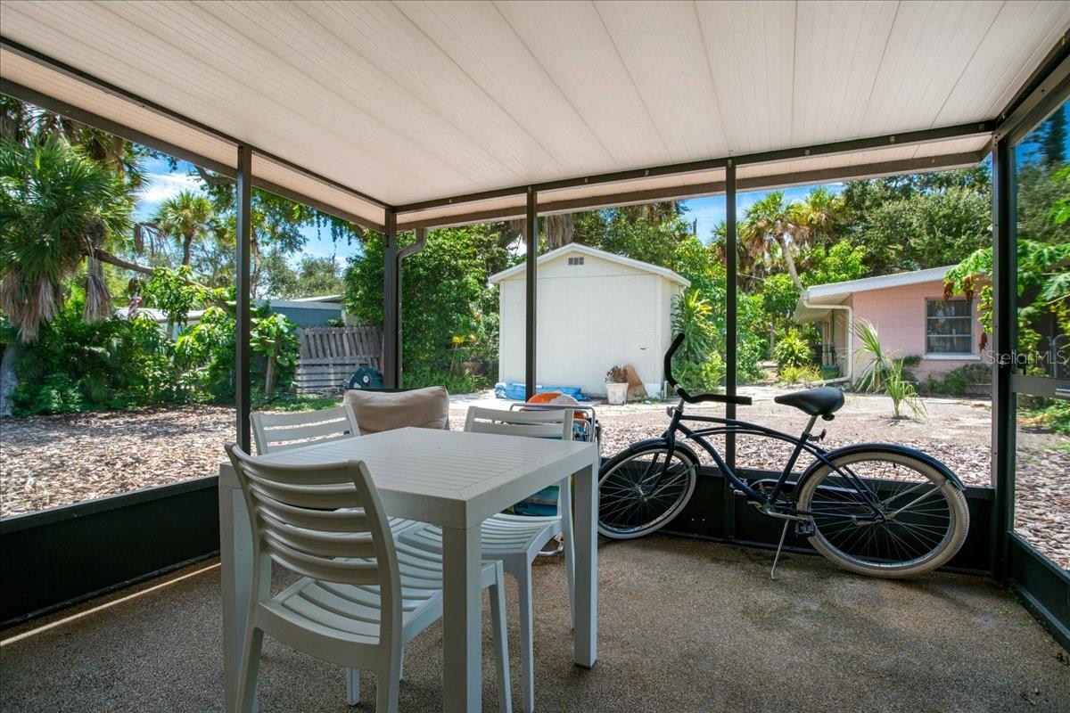 PELICAN SHORES - Residential