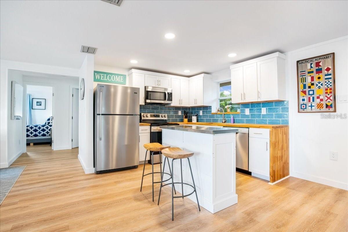 PELICAN SHORES - Residential