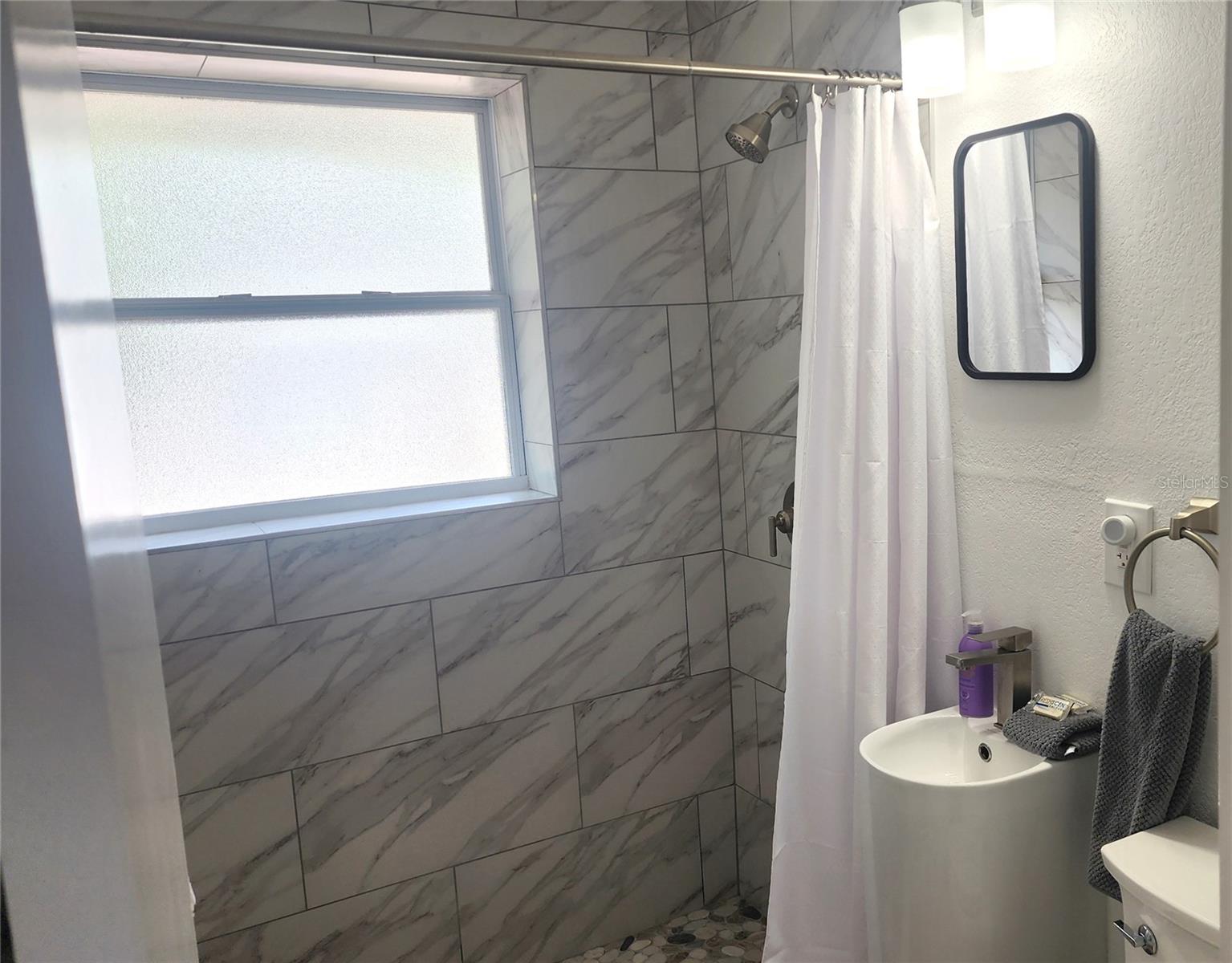 PELICAN SHORES - Residential