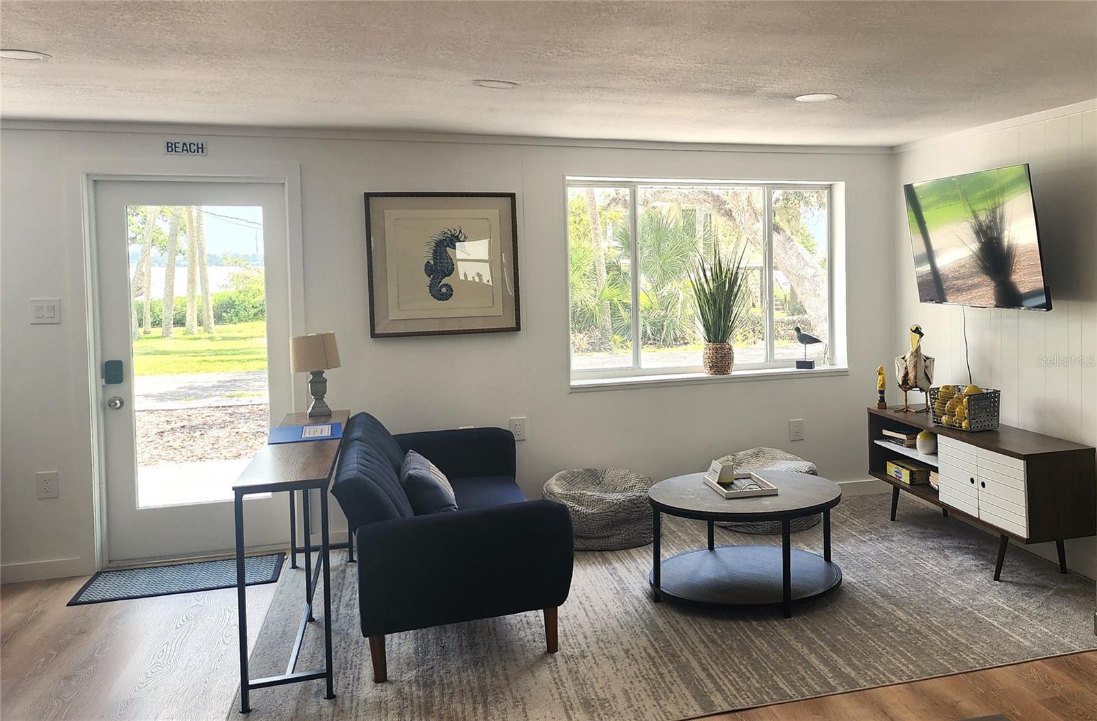 PELICAN SHORES - Residential