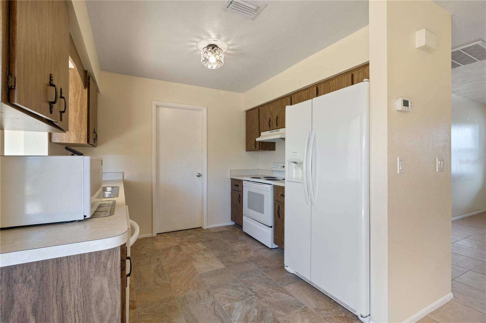 ROTONDA WEST OAKLAND HILLS - Residential Lease