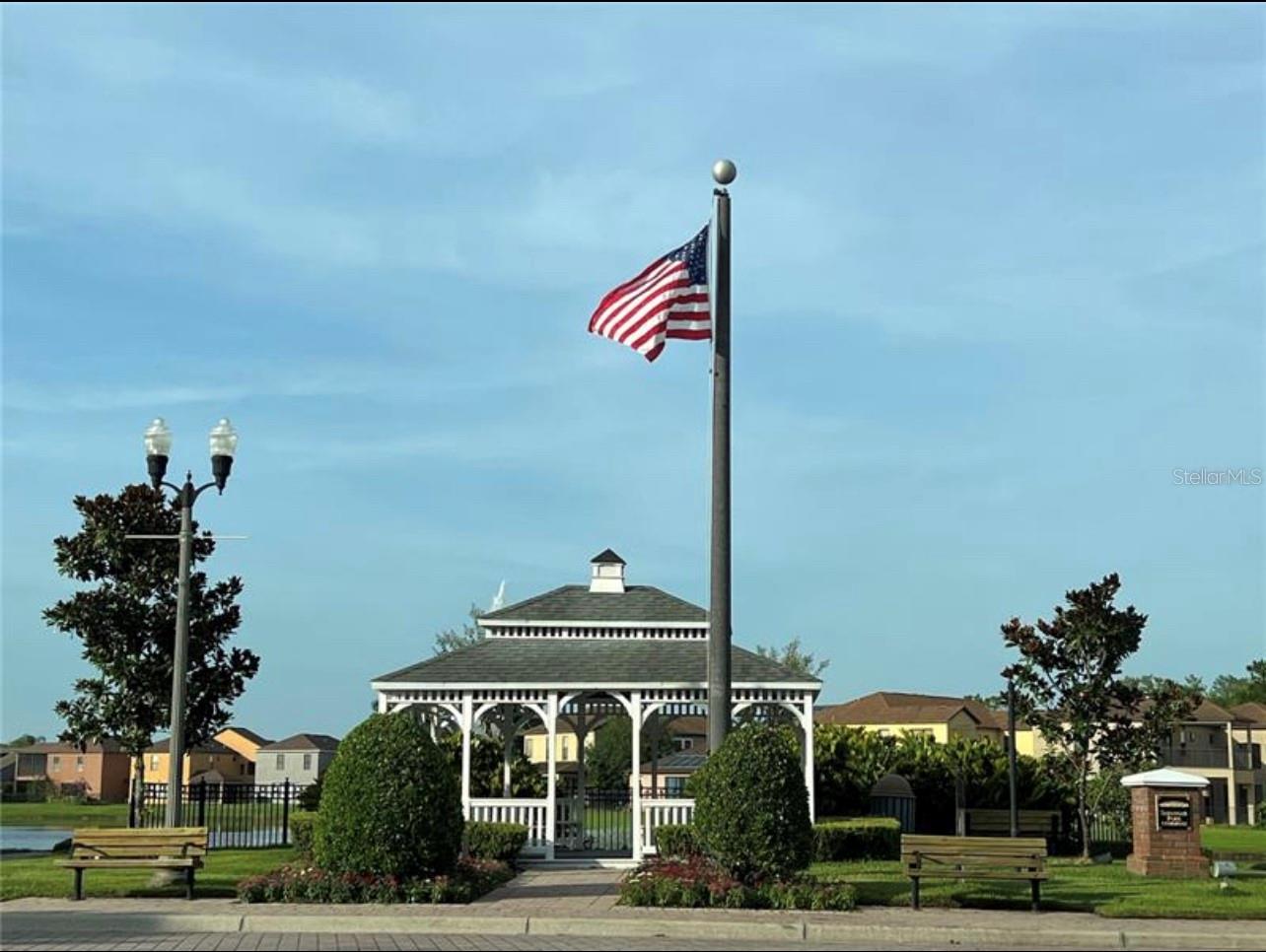 RAVINIA/EAST PARK - Residential Lease