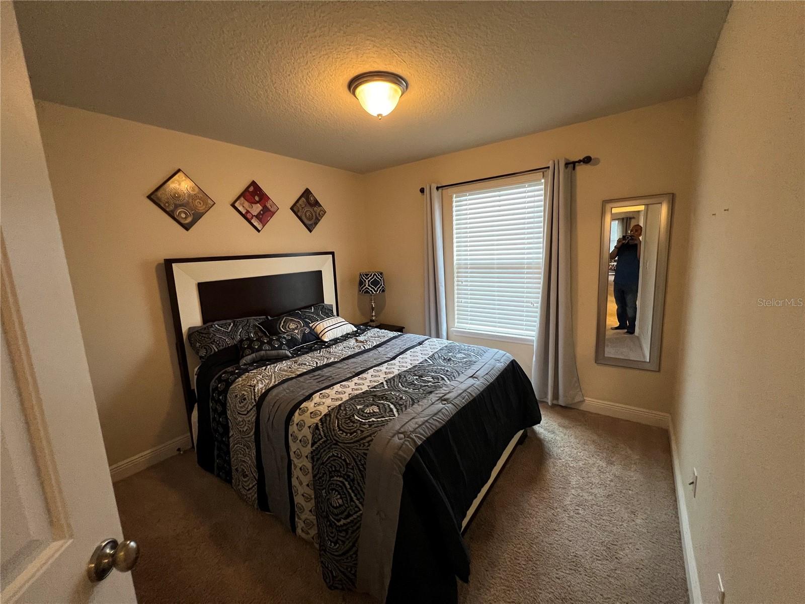 RAVINIA/EAST PARK - Residential Lease