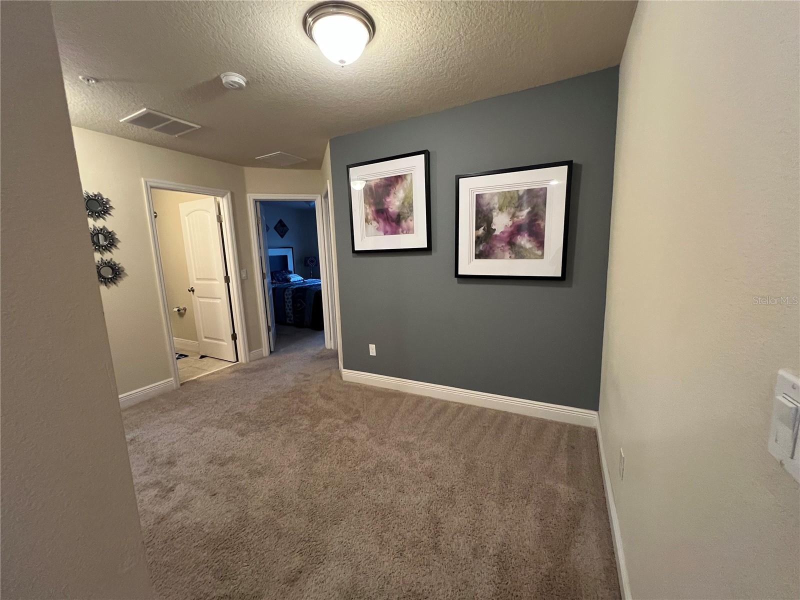 RAVINIA/EAST PARK - Residential Lease