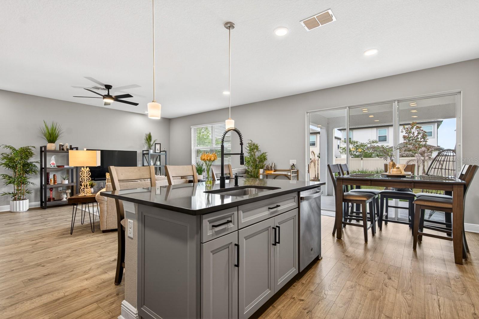 WHISPERING OAKS PRESERVE PH 1 - Residential