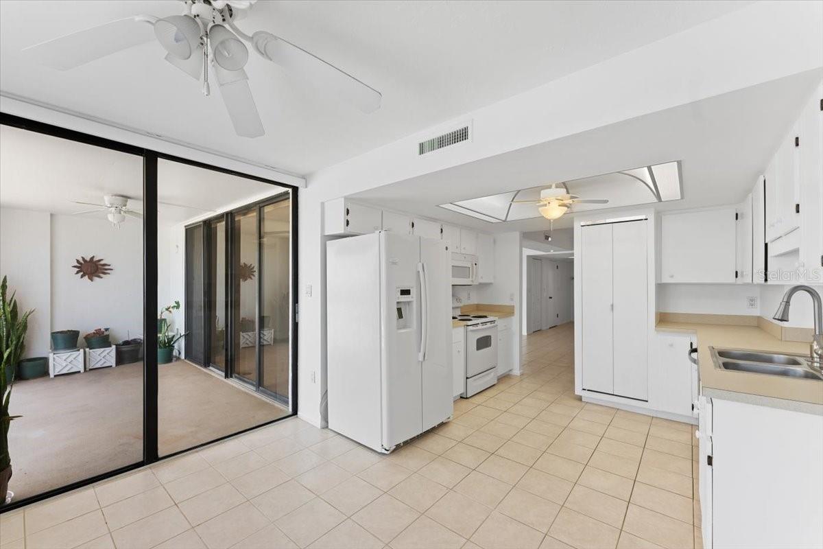 Ocean 01 Condo - Residential