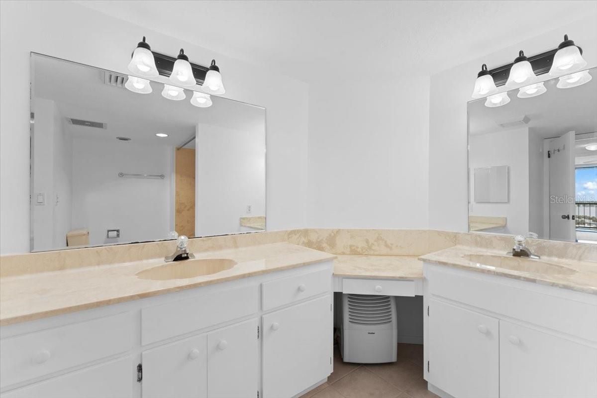 Ocean 01 Condo - Residential