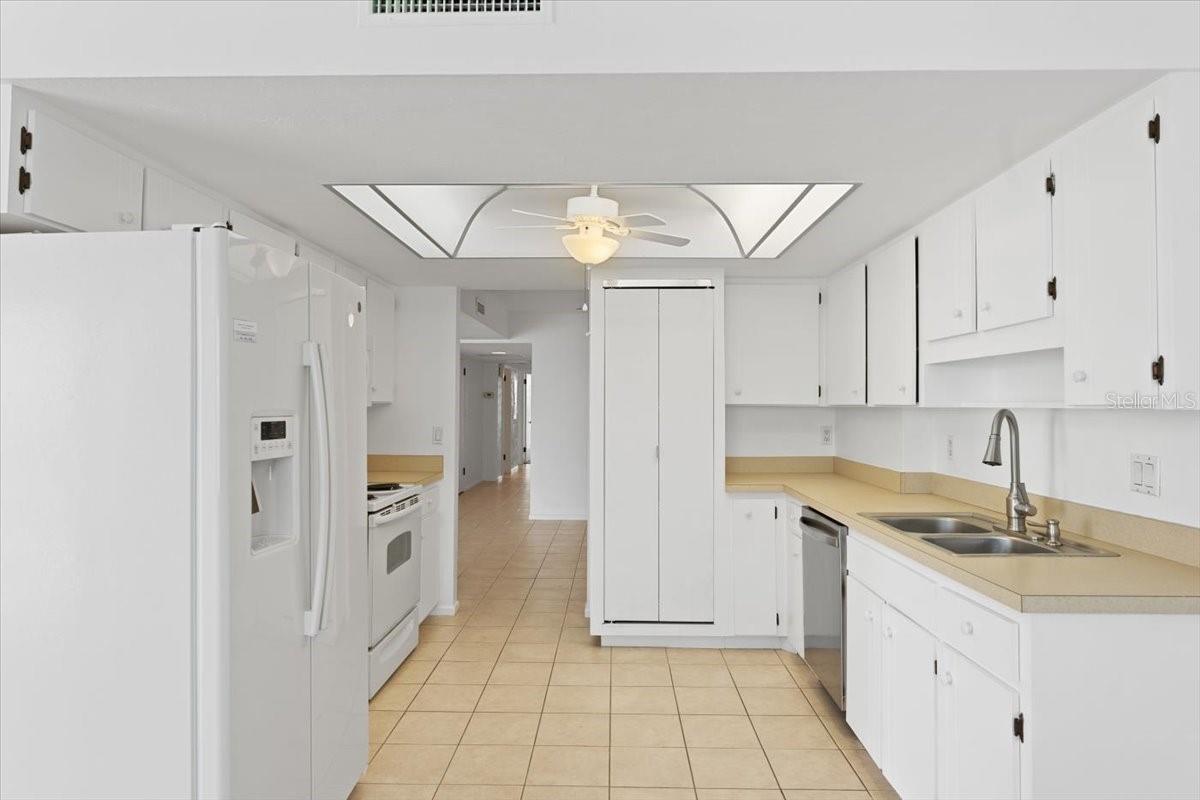 Ocean 01 Condo - Residential