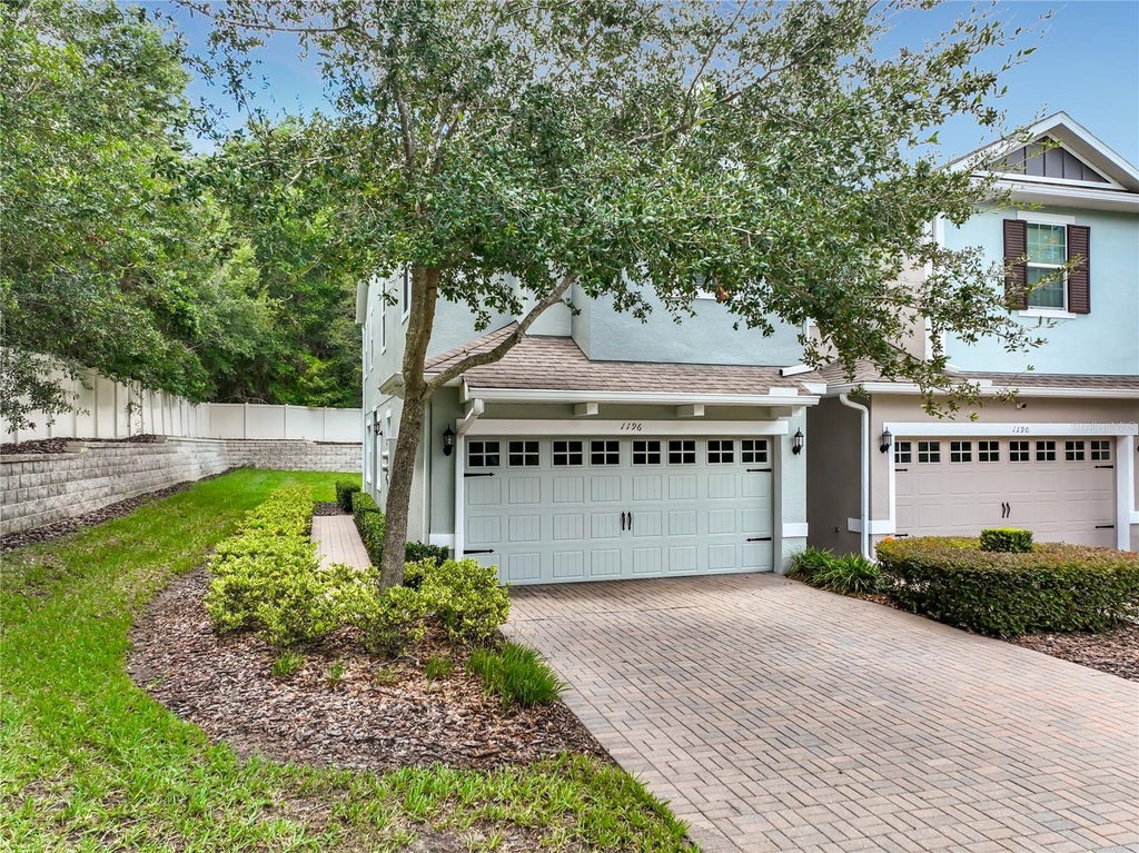 Photo of 1196 E 10th Street, Apopka, FL 32703 (MLS # O6437738)