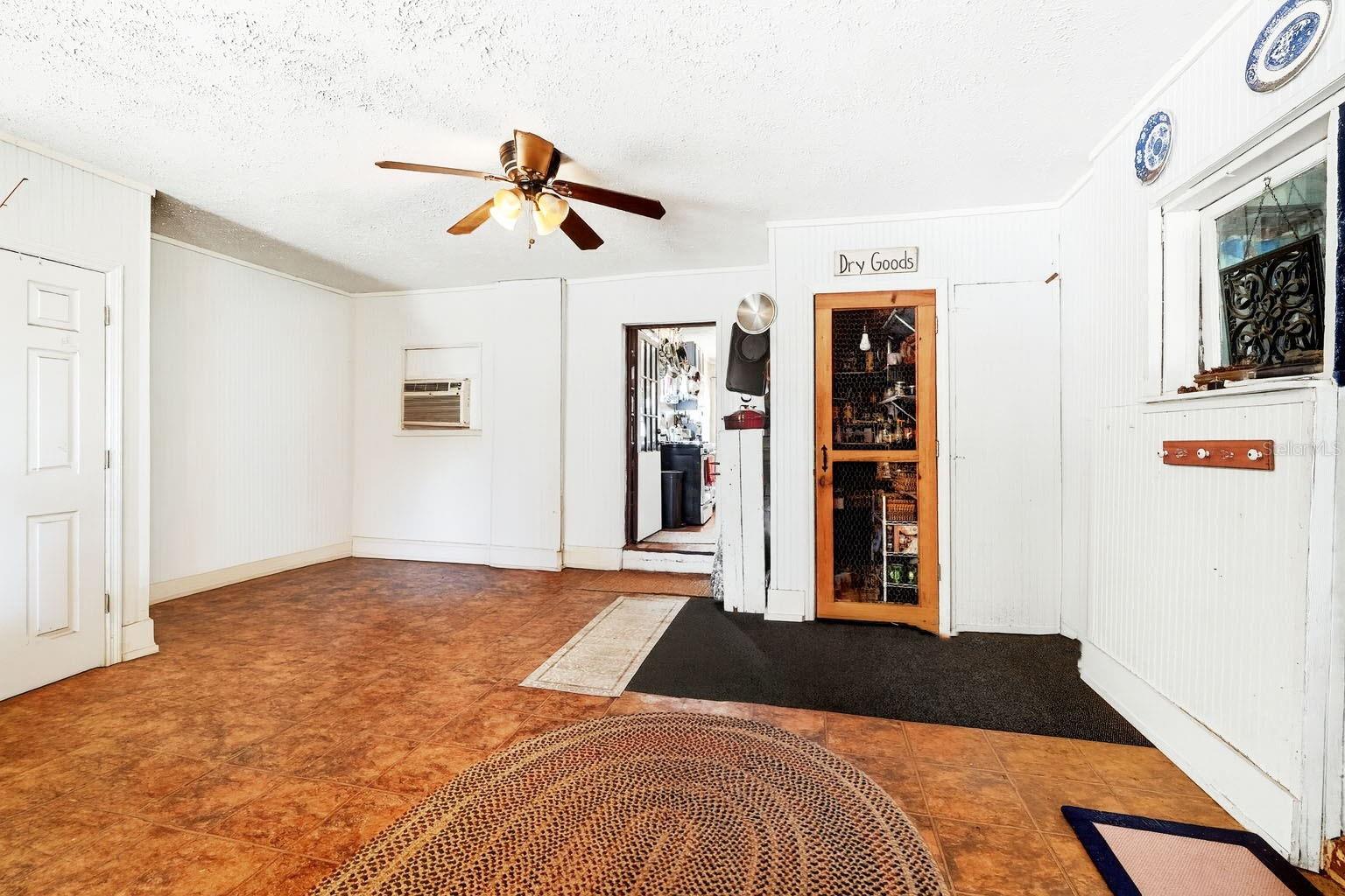 3229 W BELLA VISTA STREET