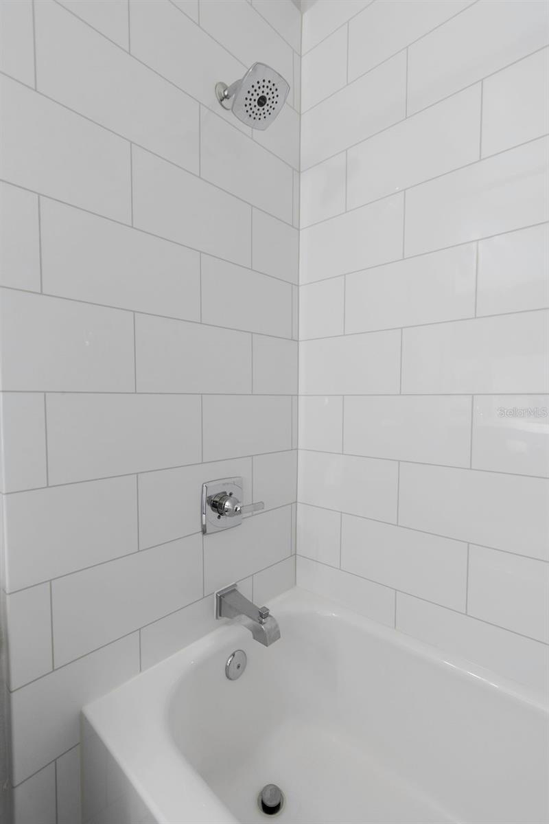 CULBREATH KEY BAYSIDE CONDOMIN - Residential