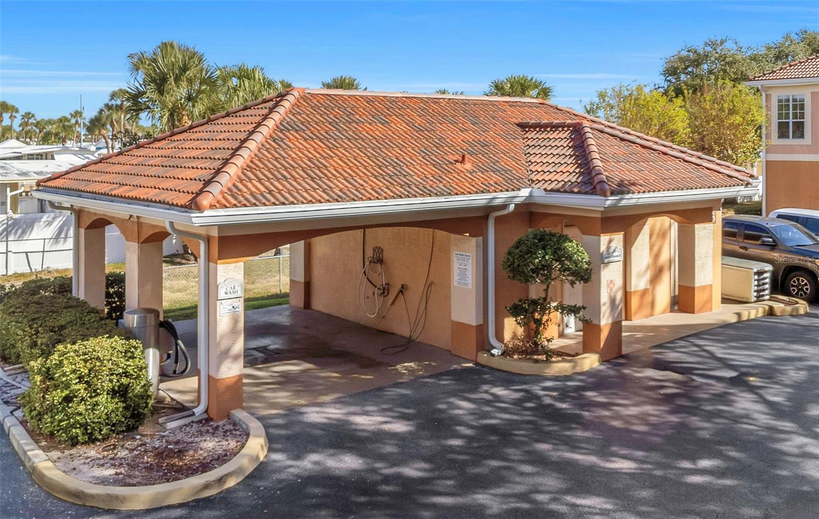 CULBREATH KEY BAYSIDE CONDOMIN - Residential