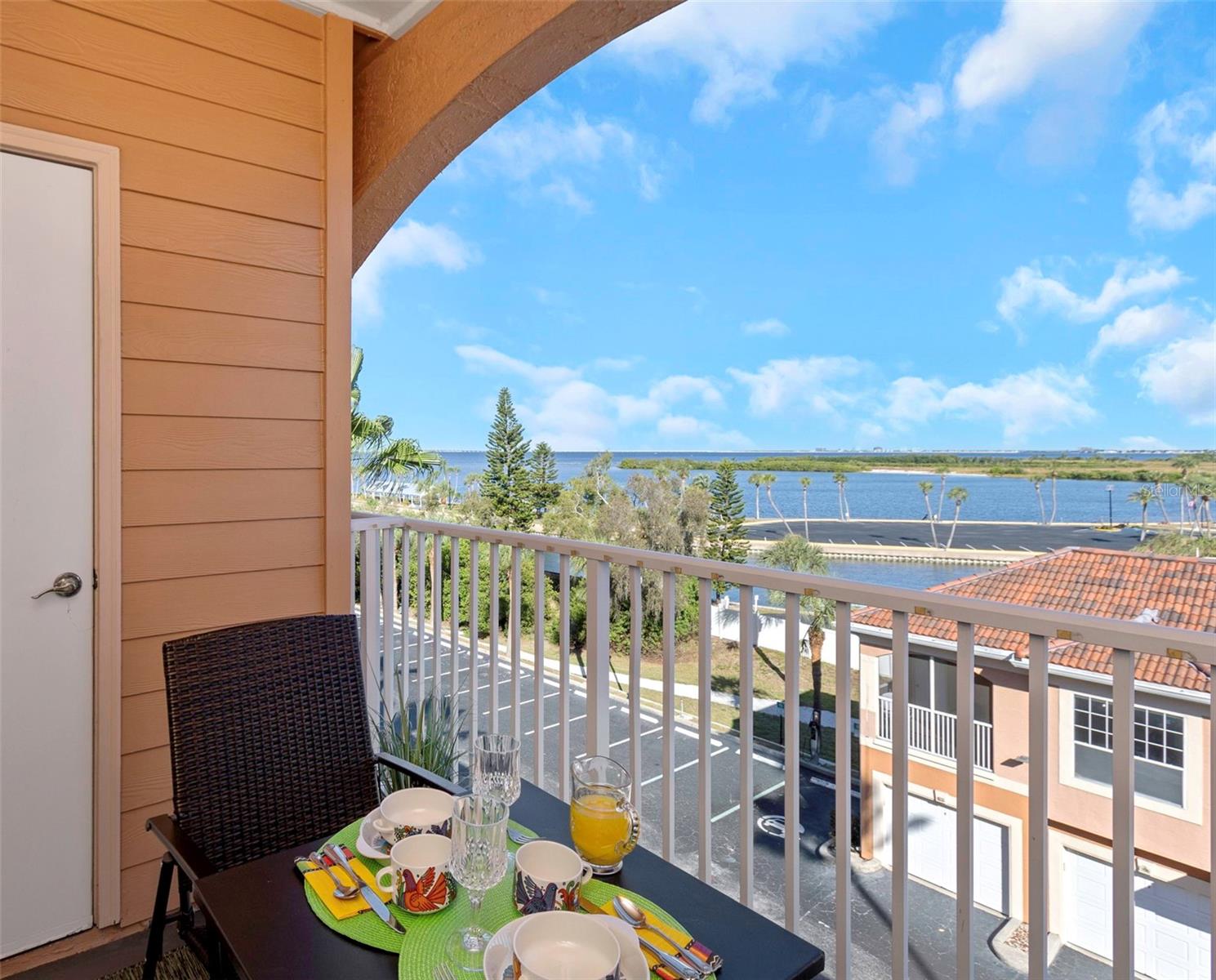 CULBREATH KEY BAYSIDE CONDOMIN - Residential