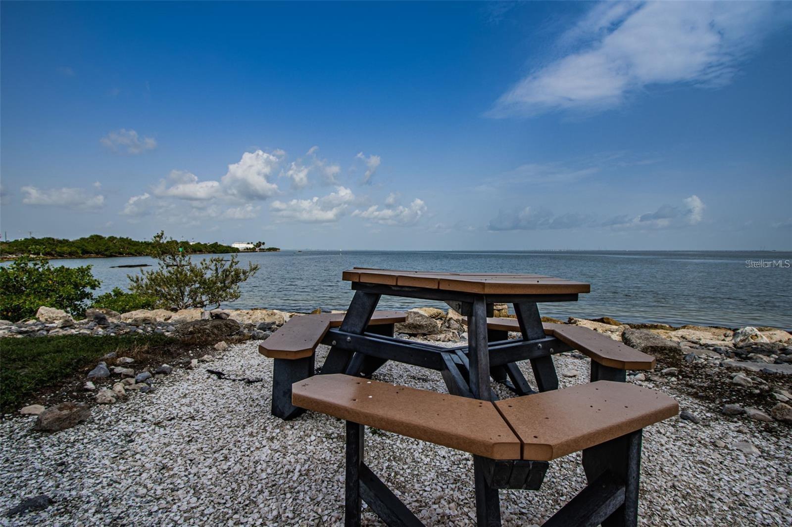 CULBREATH KEY BAYSIDE CONDOMIN - Residential