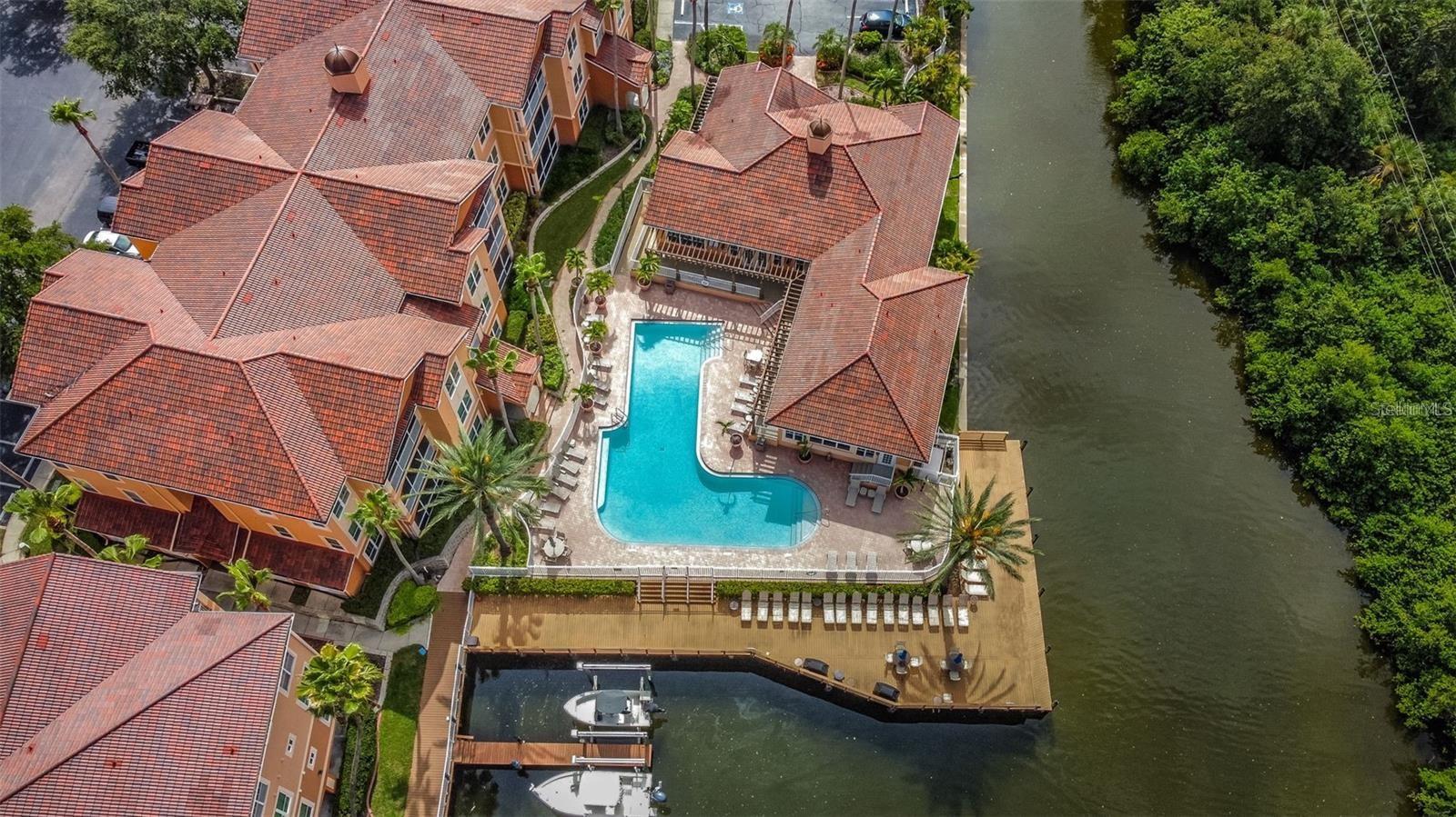 CULBREATH KEY BAYSIDE CONDOMIN - Residential