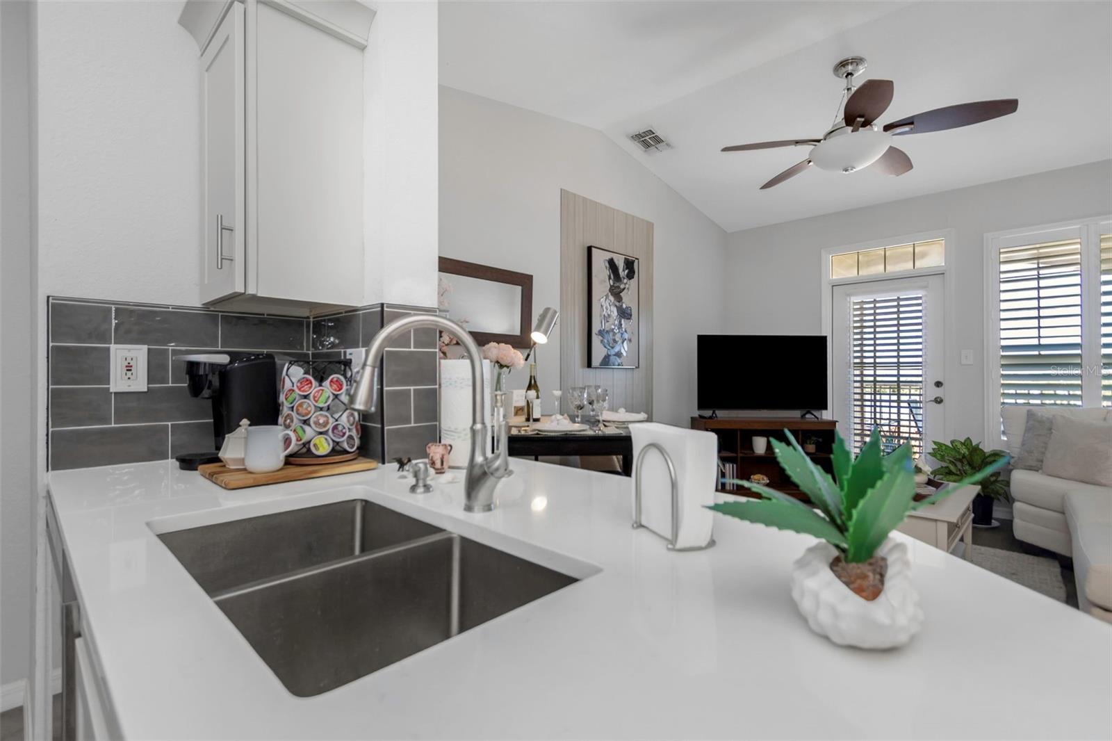 CULBREATH KEY BAYSIDE CONDOMIN - Residential