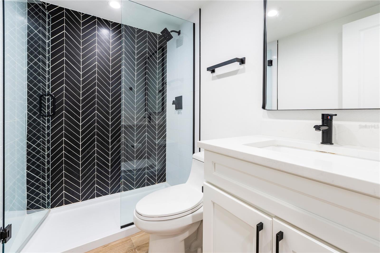 LAKESIDE/DELANEY PARK - Residential Lease