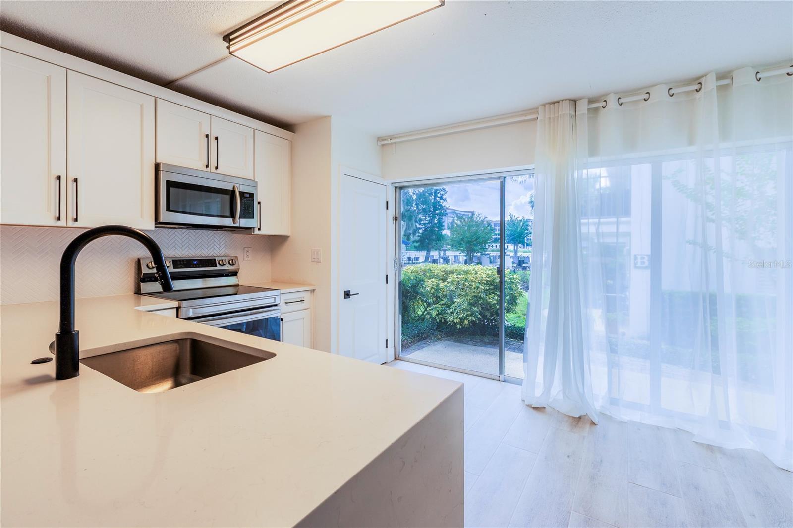 LAKESIDE/DELANEY PARK - Residential Lease