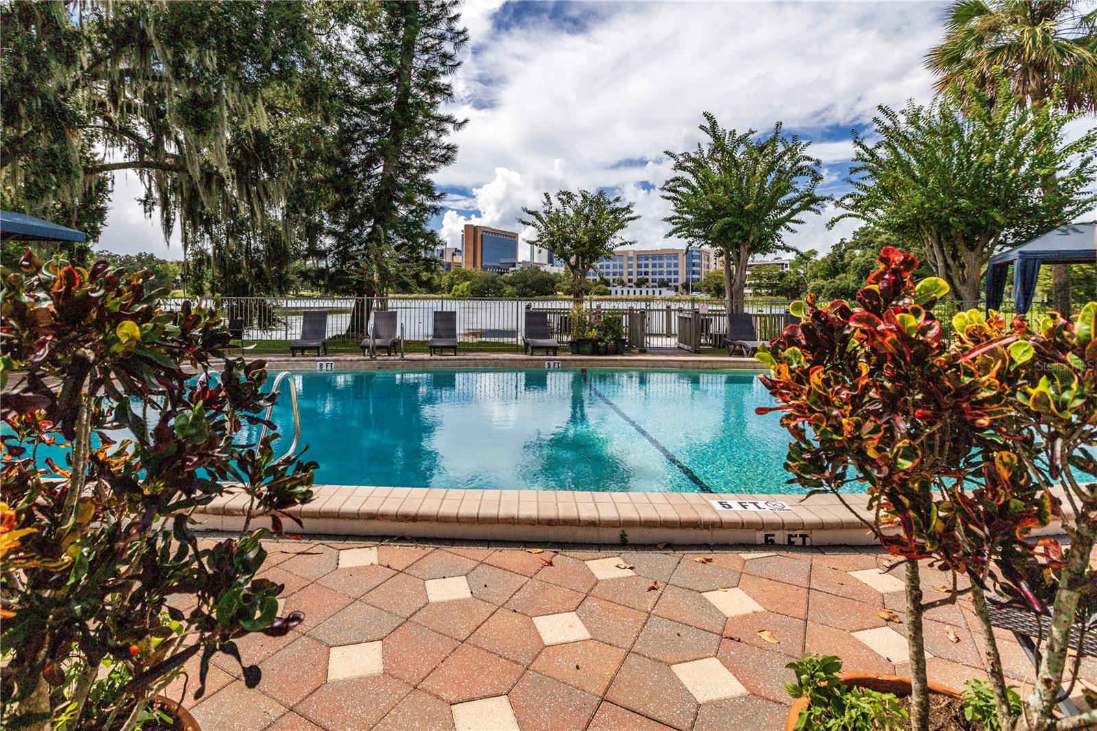 LAKESIDE/DELANEY PARK - Residential Lease
