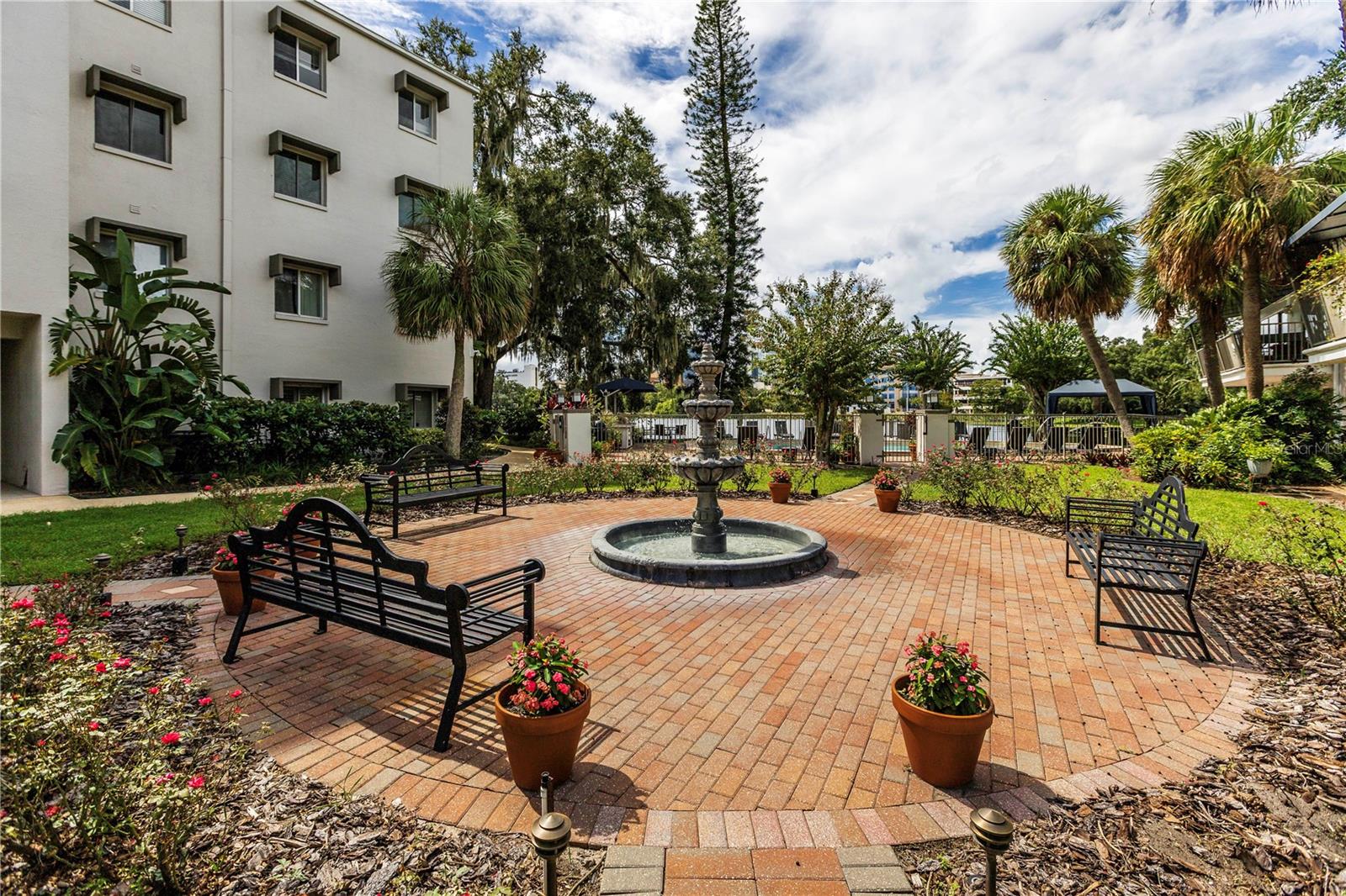 LAKESIDE/DELANEY PARK - Residential Lease