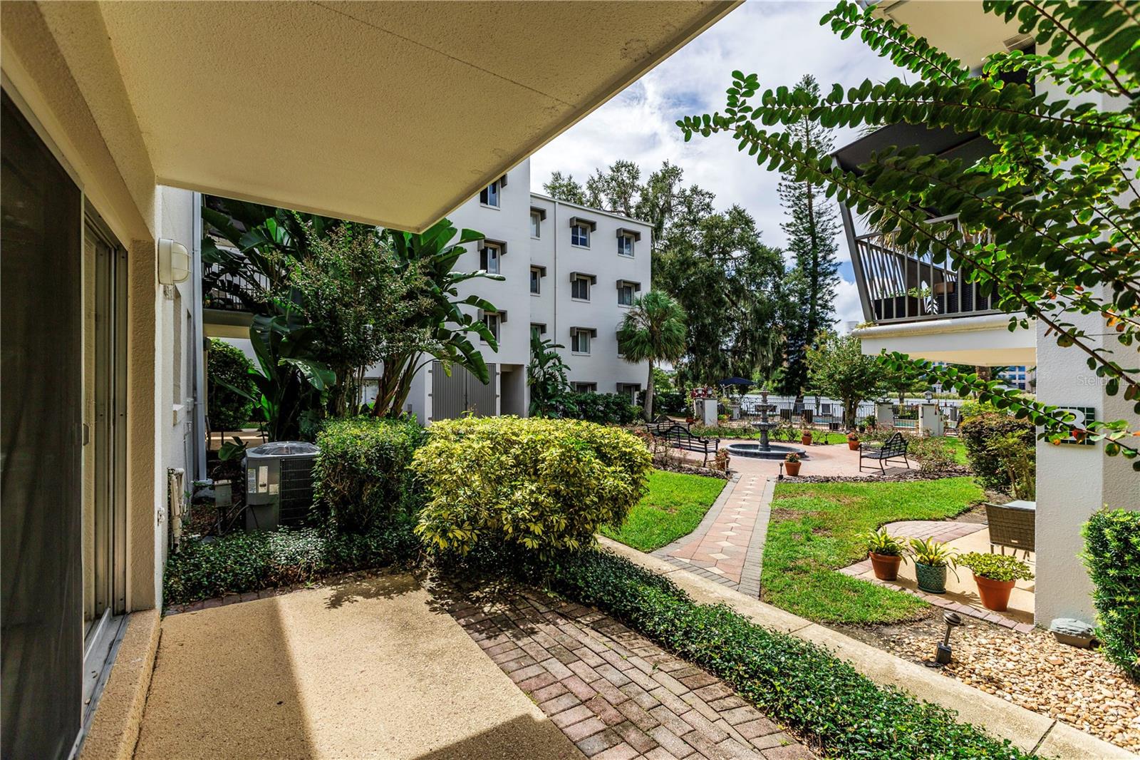 LAKESIDE/DELANEY PARK - Residential Lease