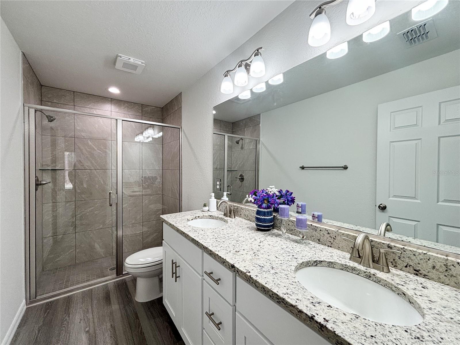 LAKE TROPICANA - Residential