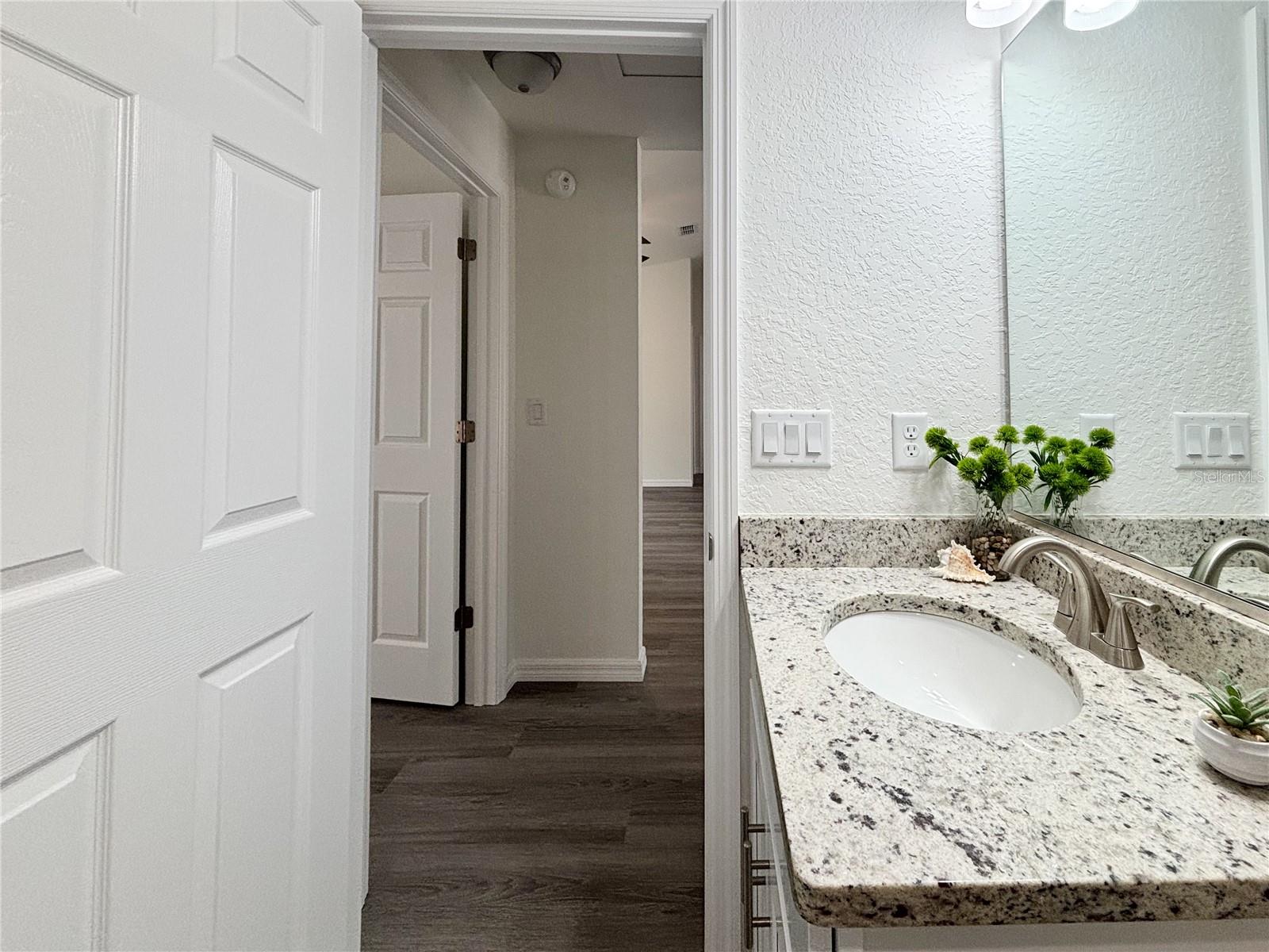 LAKE TROPICANA - Residential