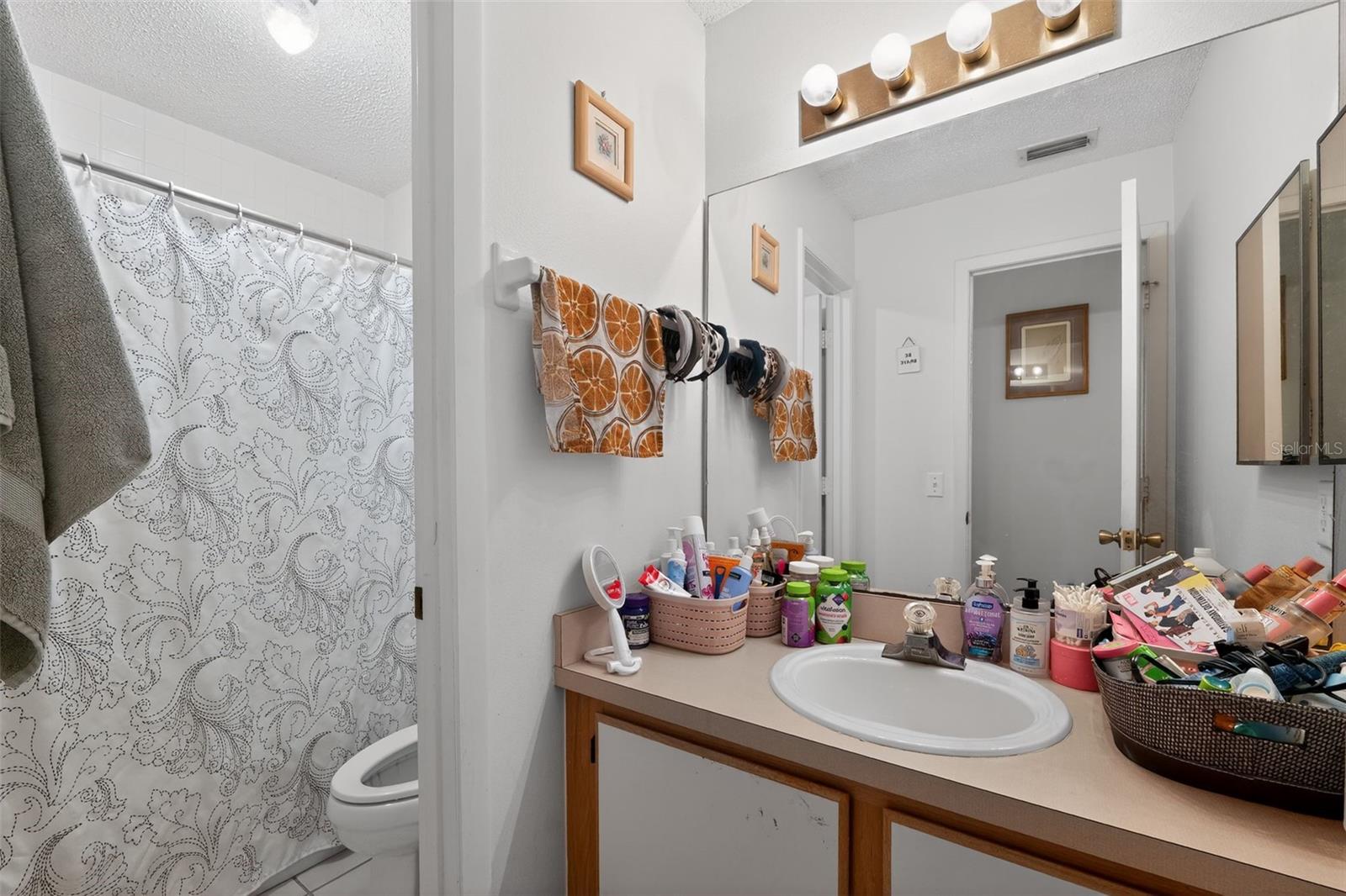 LINDFIELDS UNIT 1 - Residential