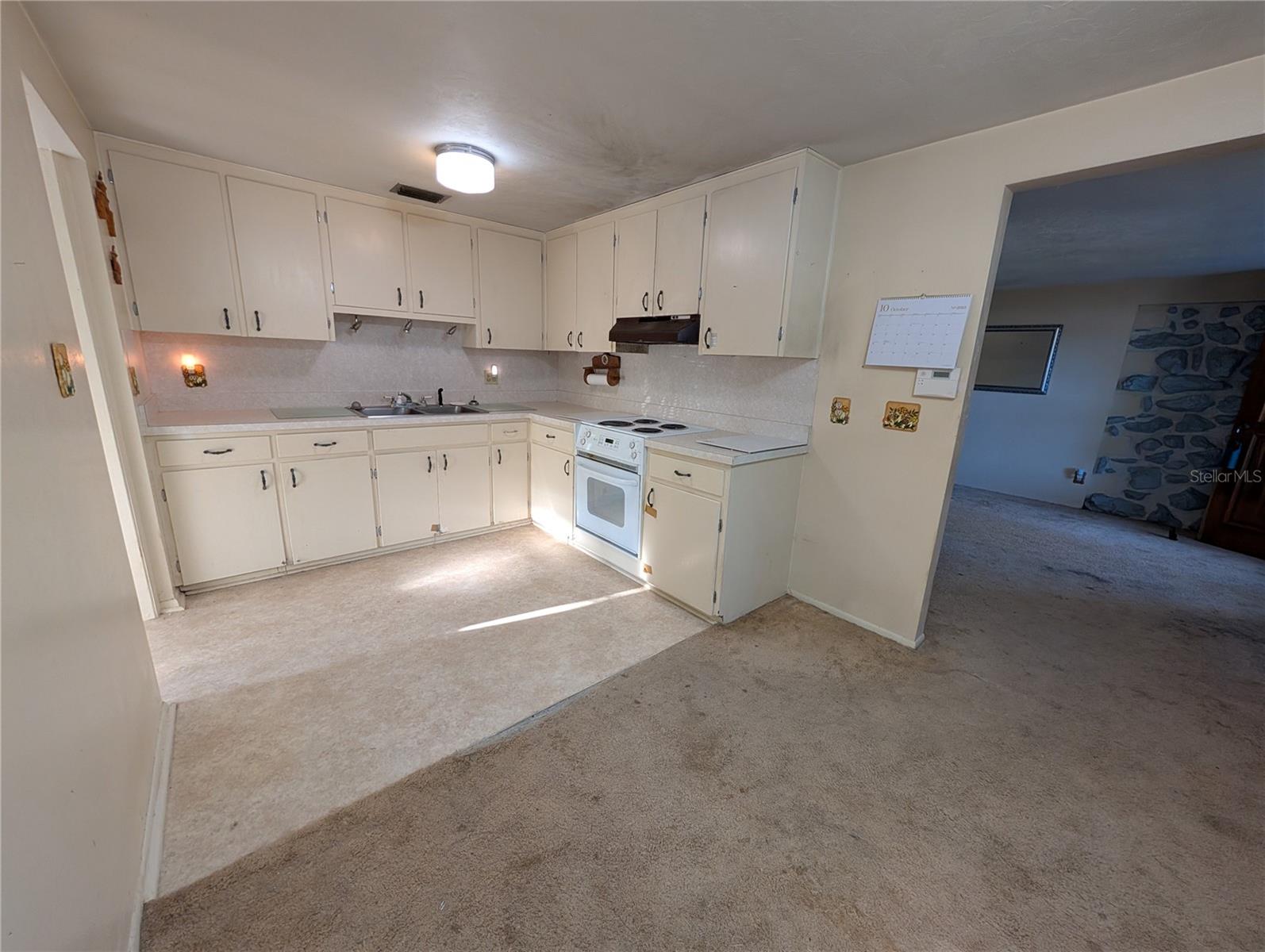 SUNNY LAKES ESTATES - Residential