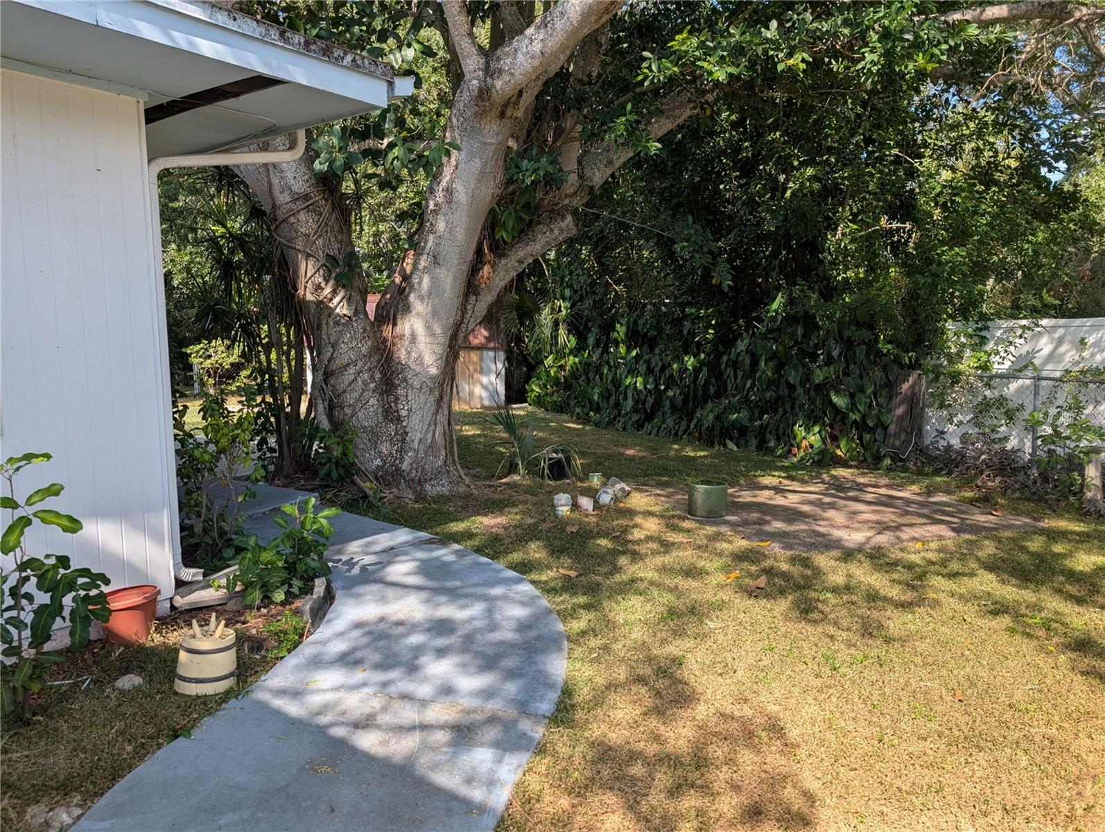 SUNNY LAKES ESTATES - Residential