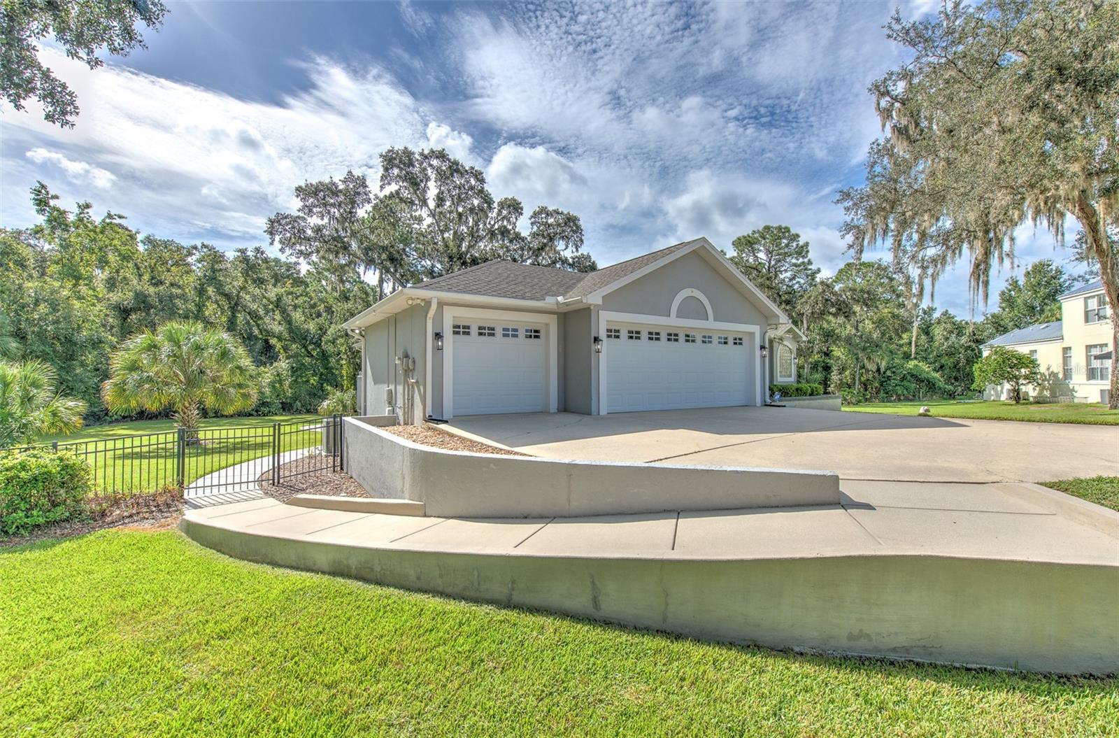 5207 MERION RD