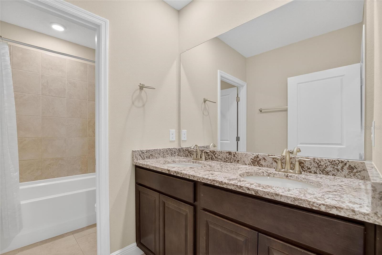 WYNDFIELDS PH 1A & 1A1 - Residential Lease