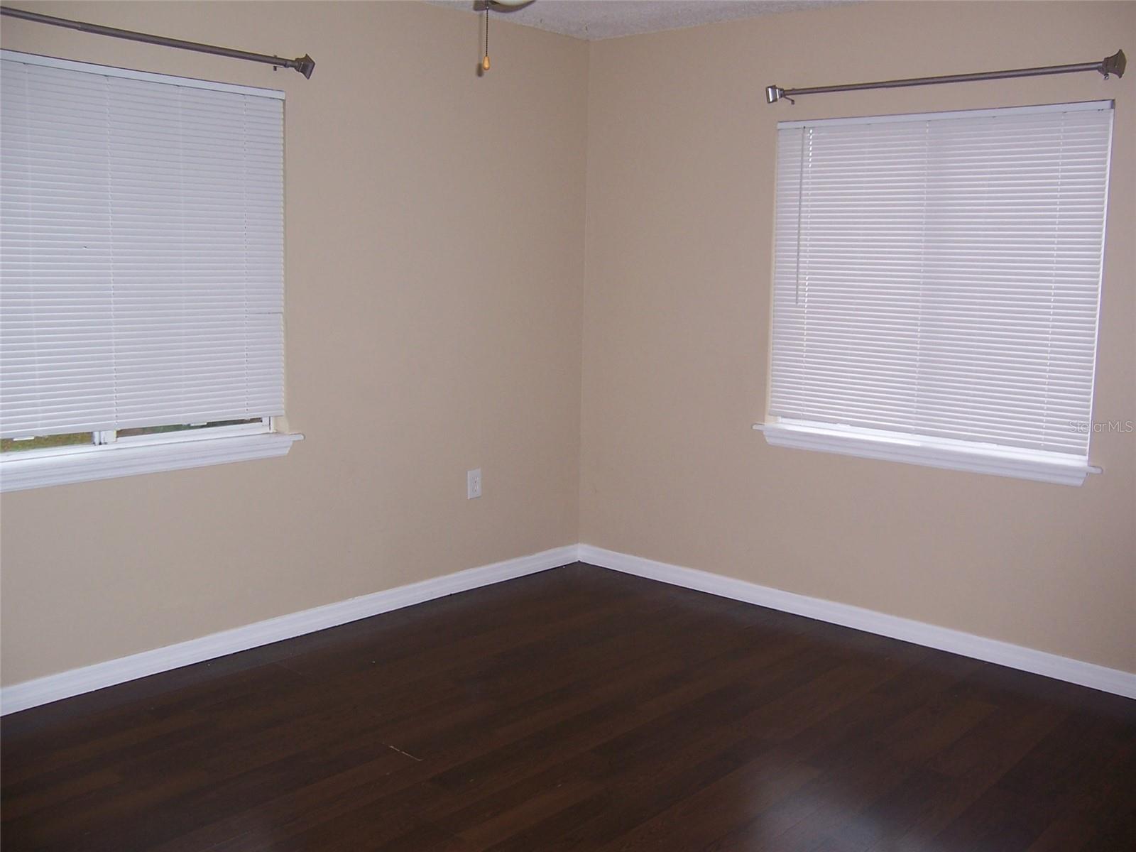 S L & I C TOWN OF ST CLOUD - Residential Lease