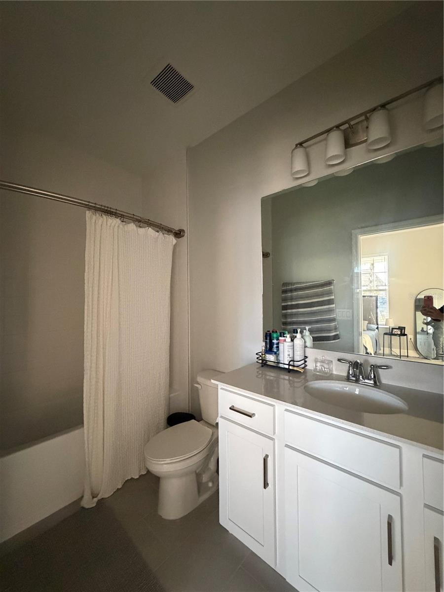 CENTER LAKE ON THE PARK - Residential