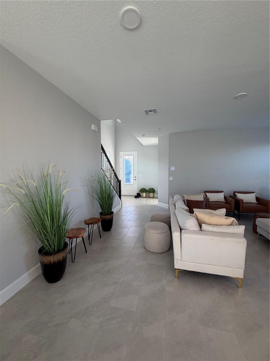 CENTER LAKE ON THE PARK - Residential