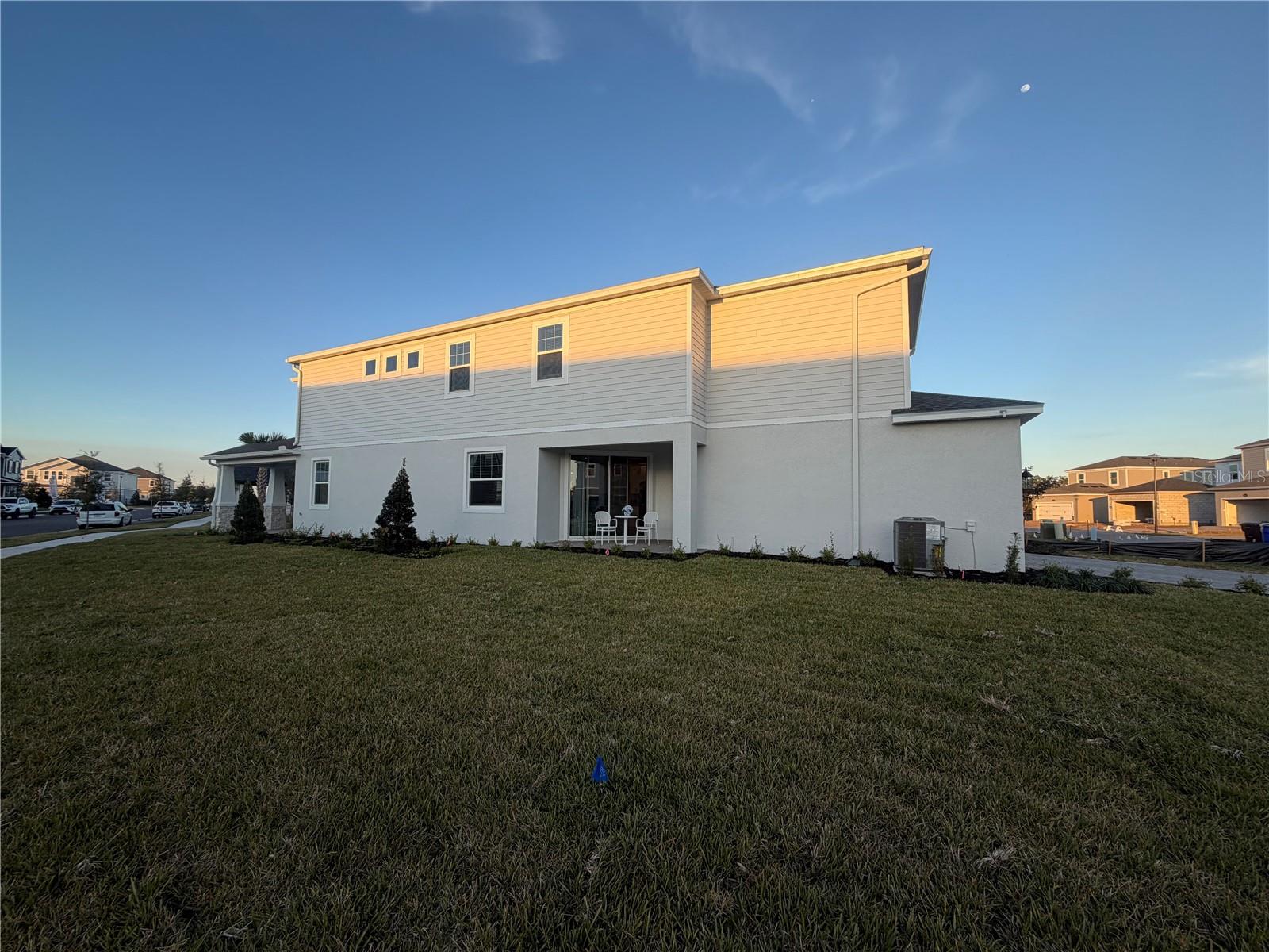 CENTER LAKE ON THE PARK - Residential